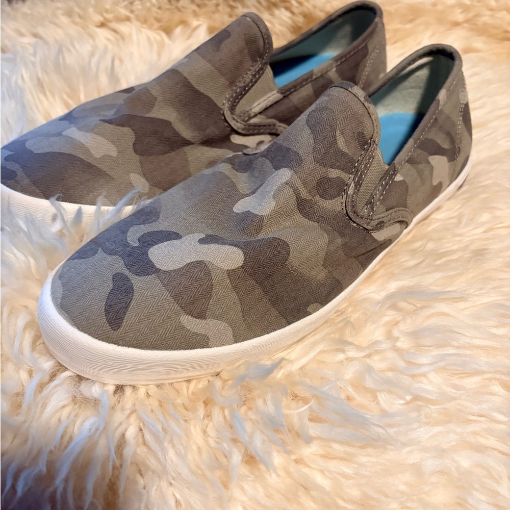 SeaVees Camouflage Slip-On Shoes - Gray and White